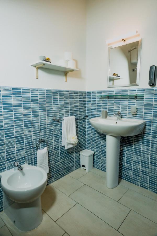 La Residenza B&B Giba 外观 照片